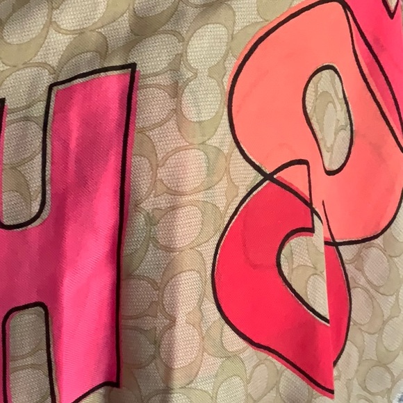 Coach Signature Shawl - Picture 6 of 7